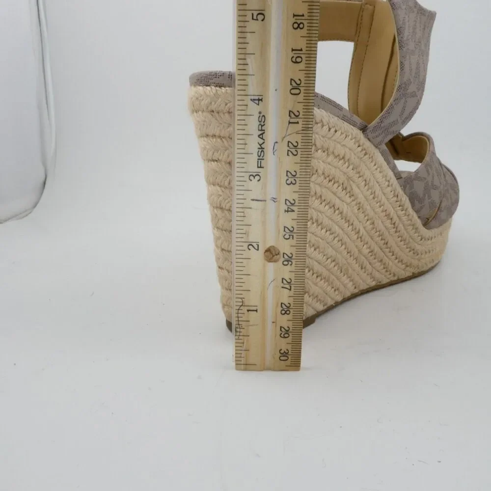 Michael Kors Women's US Size 10 M Vanilla White Wedge Sandals Signature Damita